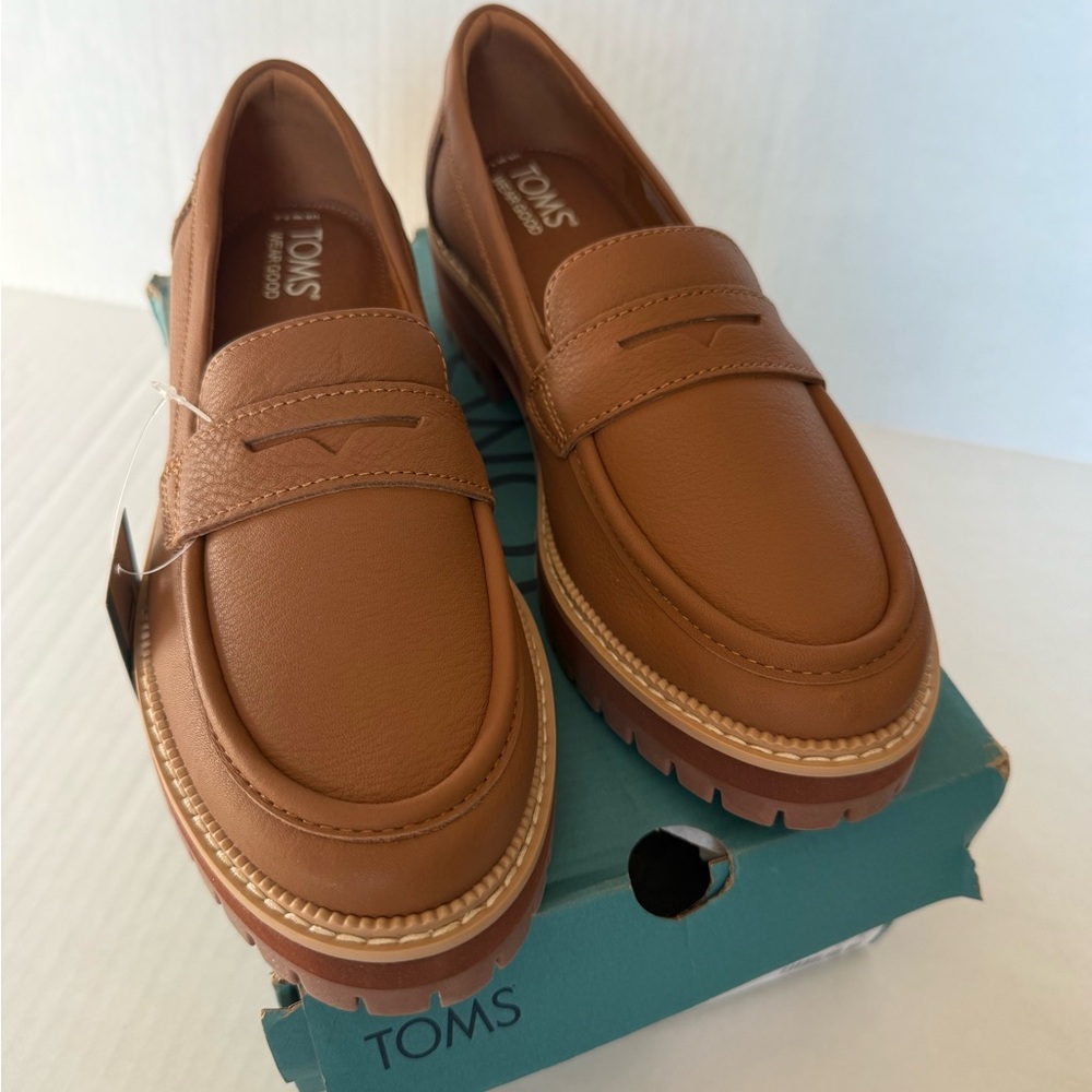 TOMS Women's Brown Leather Loafers